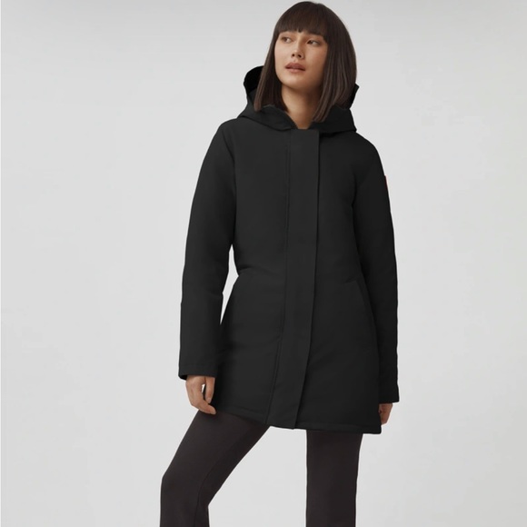 Canada Goose Victoria Parka, Size Medium, Removable Fur Hood, PRISTINE CONDITION - Picture 2 of 8